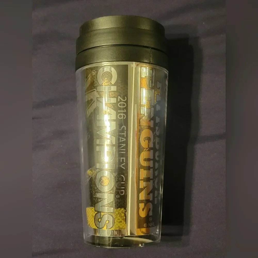 2016 PITTSBURGH PENGUINS STANLEY CUP CHAMPION MUG